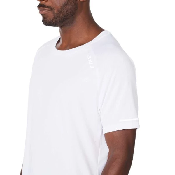 2XU - Men's Aero Tee 25 2XU - Men's Aero Tee