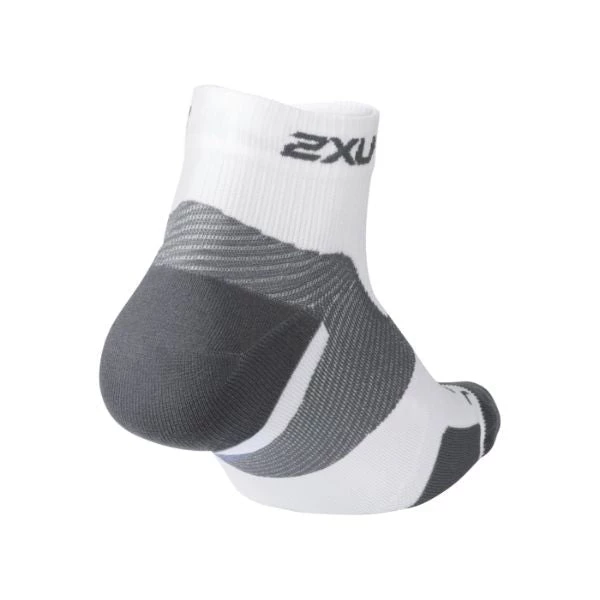 2XU - Vectr Light Cushion 1/4 Crew Socks 4 2XU - Vectr Light Cushion 1/4 Crew Socks