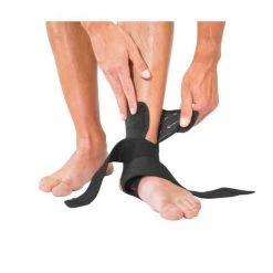 MUELLER - Adjustable Ankle Support