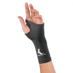 MUELLER - Elastic Wrist Support (Black)