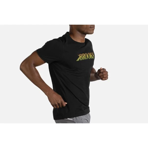BROOKS - Men's Distance Graphic Short Sleeve T-Shirt Run/Trail 14 BROOKS - Men's Distance Graphic Short Sleeve T-Shirt Run/Trail