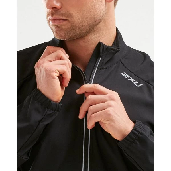 2XU - Men's Xvent Run Jacket (Black) 4 2XU - Men's Xvent Run Jacket (Black)