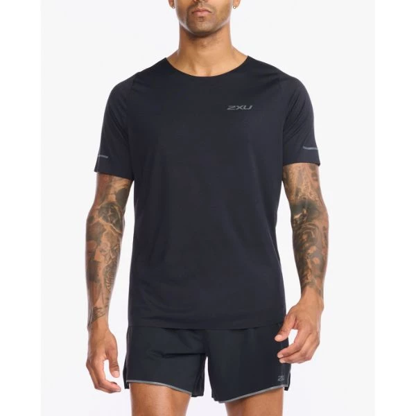 Run/Trail 2XU - Men's Light Speed Tech Tee 3 Run/Trail 2XU - Men's Light Speed Tech Tee