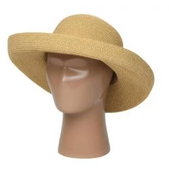 SUNDAY AFTERNOONS - Kauai Hat Beach & Leisure 15 SUNDAY AFTERNOONS - Kauai Hat Beach & Leisure