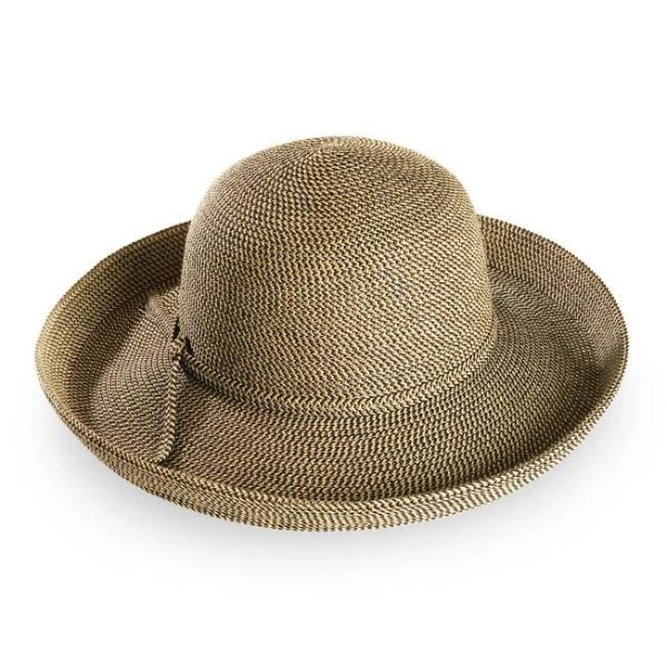 SUNDAY AFTERNOONS - Kauai Hat Beach & Leisure 3 SUNDAY AFTERNOONS - Kauai Hat Beach & Leisure