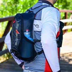 ULTRASPIRE - Legacy Race Vest (2L/70 FL OZ) Nutrition/Hydration 7 ULTRASPIRE - Legacy Race Vest (2L/70 FL OZ) Nutrition/Hydration